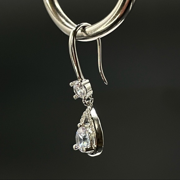 925 Sterling Silver Diamond Dangle Earrings‎ - Picture 7 of 11